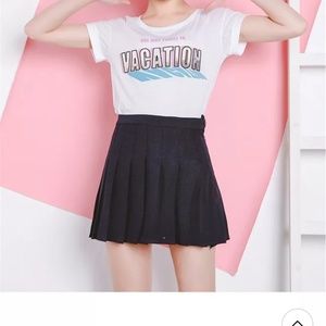 Basic Black Pleated Skirt